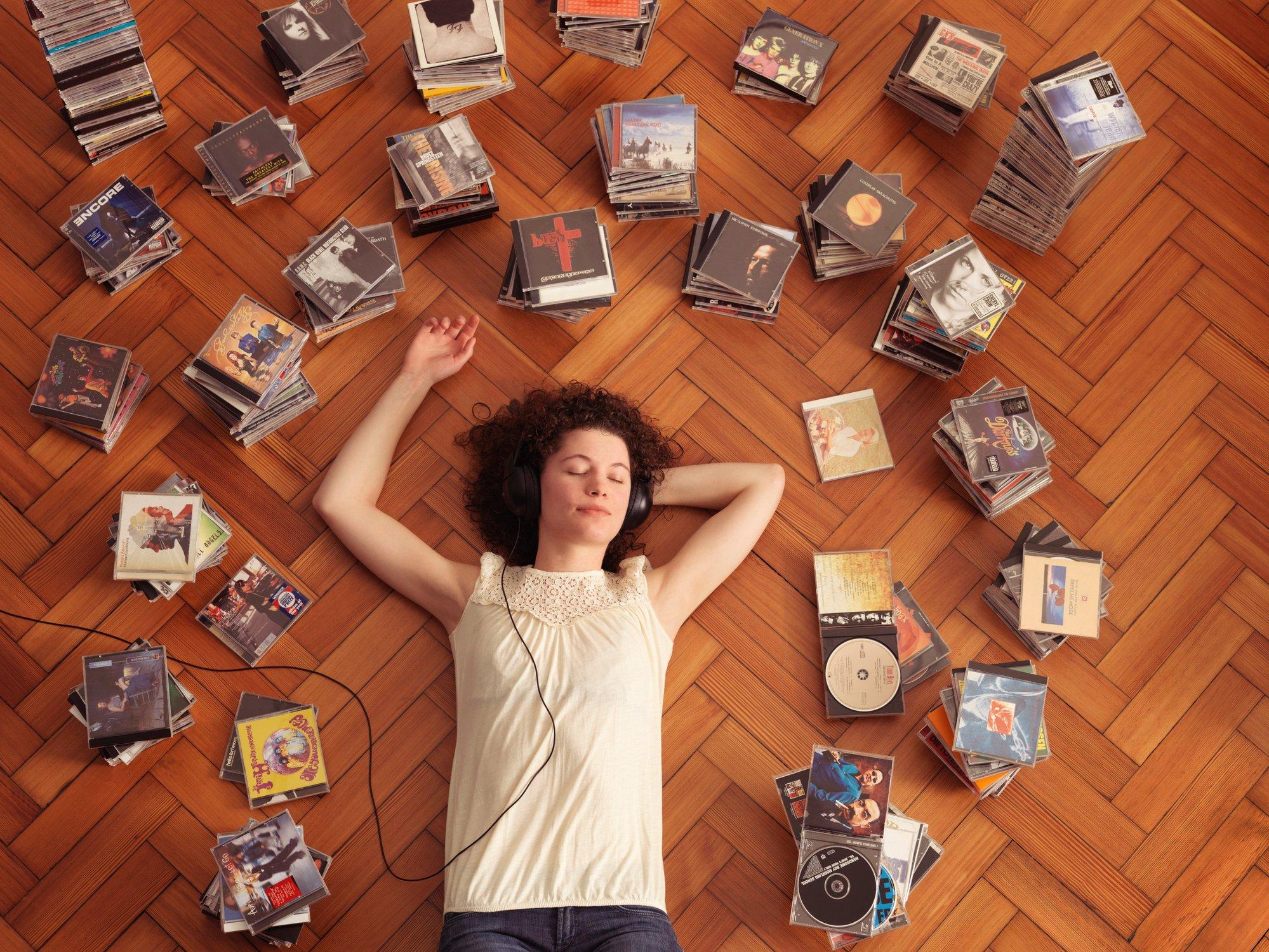 how to make your own cd booklet